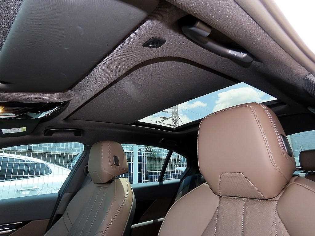BMW 5시리즈 5시리즈 (G60) 520i M 스포츠 이미지 17