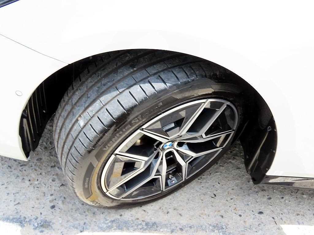 BMW 5시리즈 5시리즈 (G60) 520i M 스포츠 이미지 20