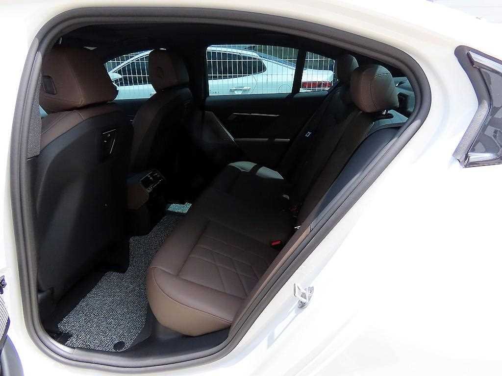 BMW 5시리즈 5시리즈 (G60) 520i M 스포츠 이미지 6