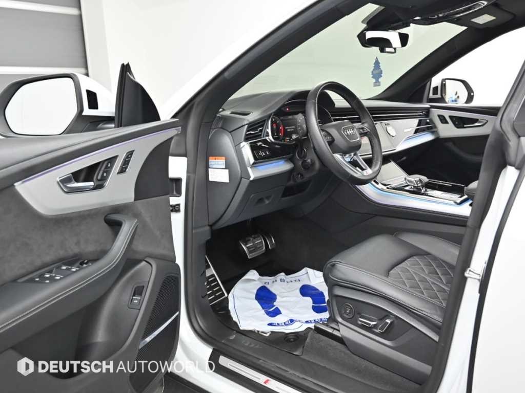 아우디 Q8 50 TDI 콰트로 프리미엄 이미지 11