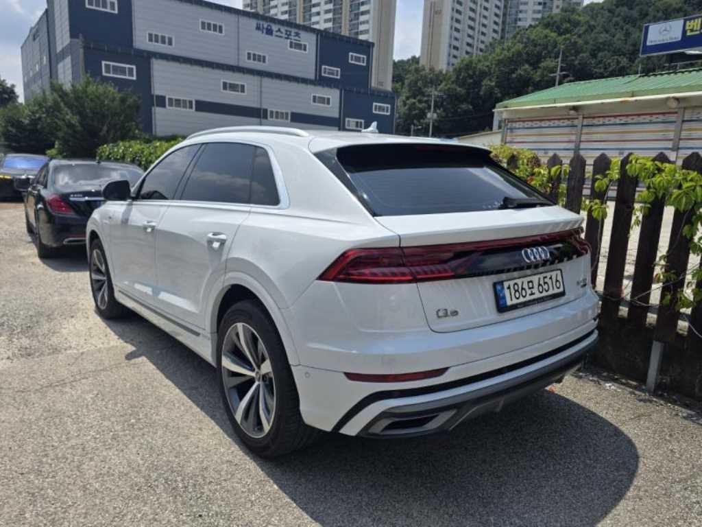 아우디 Q8 50 TDI 콰트로 프리미엄 이미지 4