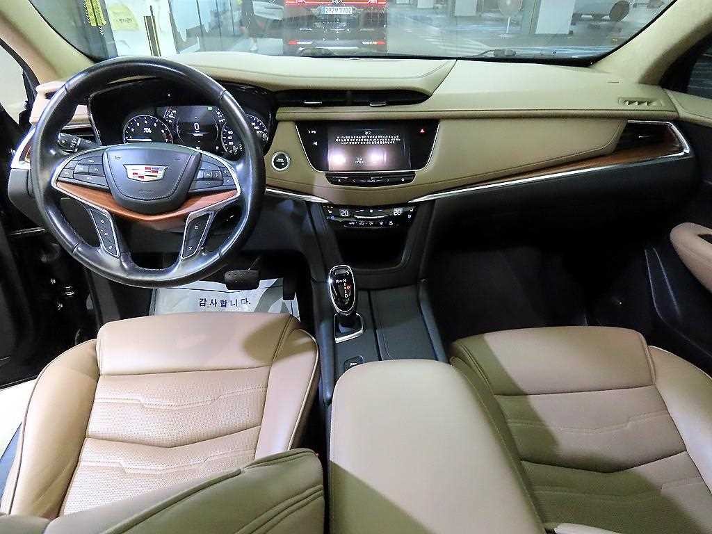 캐딜락 XT5 3.6 플래티넘 AWD 이미지 10