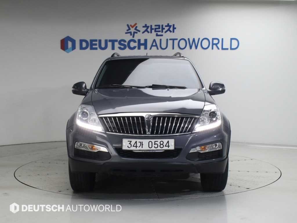 KG모빌리티(쌍용) 렉스턴 렉스턴W 2.0  4WD RX7 럭셔리 이미지 3