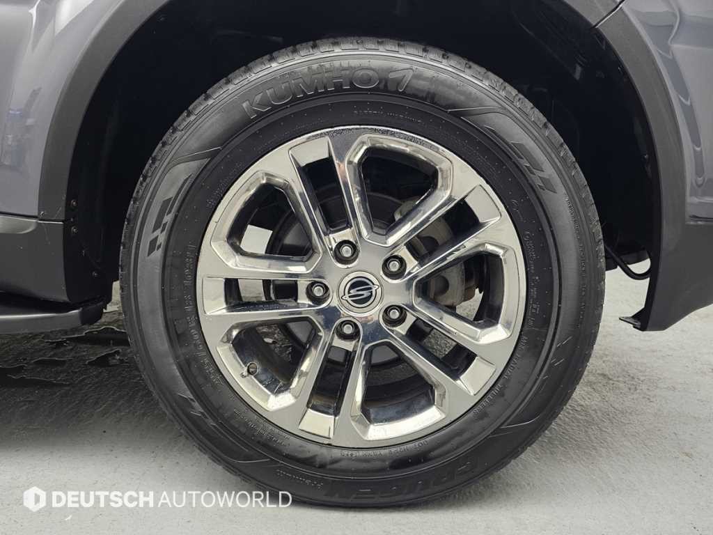 KG모빌리티(쌍용) 렉스턴 렉스턴W 2.0  4WD RX7 럭셔리 이미지 5