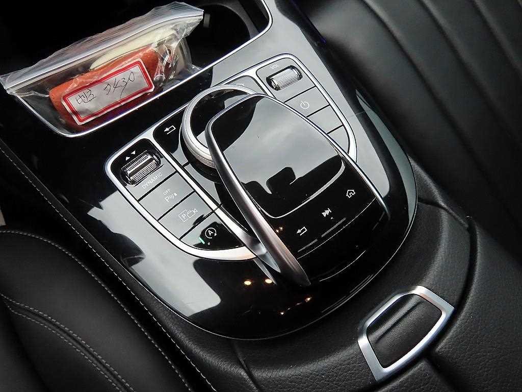 벤츠 E 클래스 E-클래스 W213 E220d 익스클루시브 이미지 12