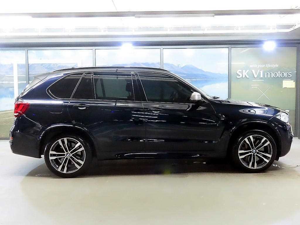 BMW X5 X5 (F15) xDrive M50d 이미지 3
