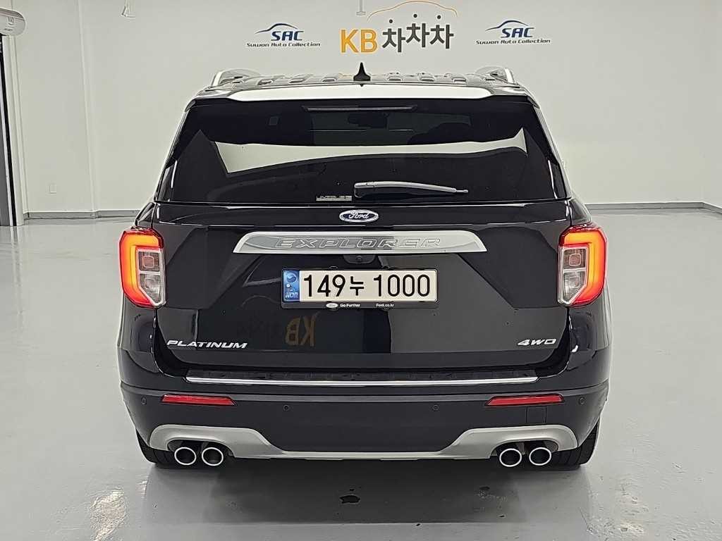 포드 익스플로러 익스플로러 6세대 3.0 AWD 플래티넘 이미지 3