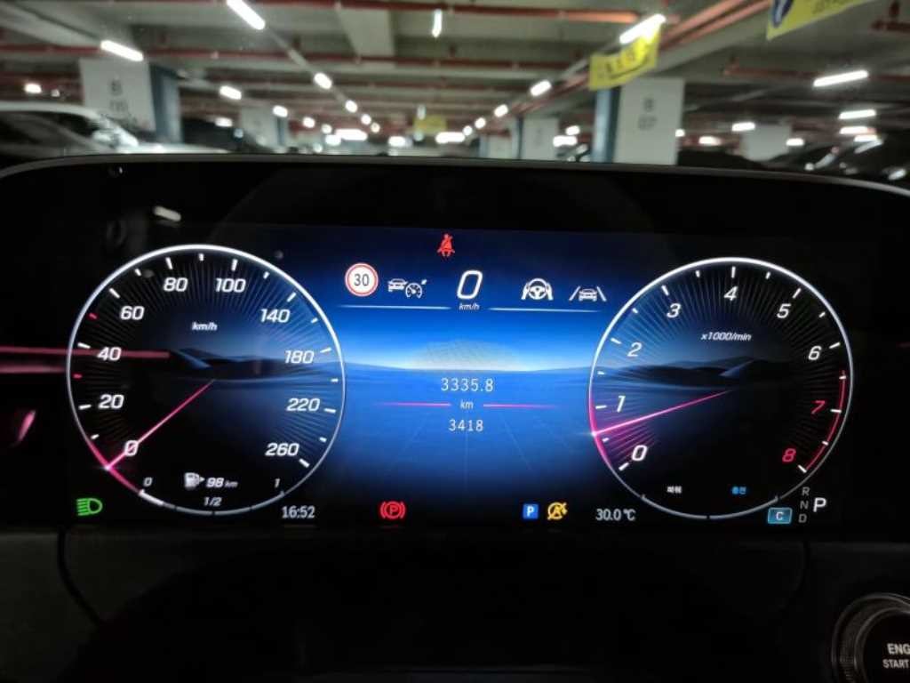 벤츠 E 클래스 E-클래스 W214 E200 아방가르드 이미지 12