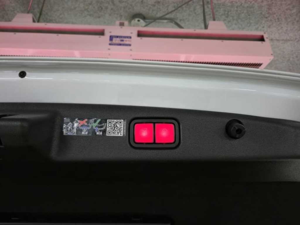벤츠 E 클래스 E-클래스 W214 E200 아방가르드 이미지 13