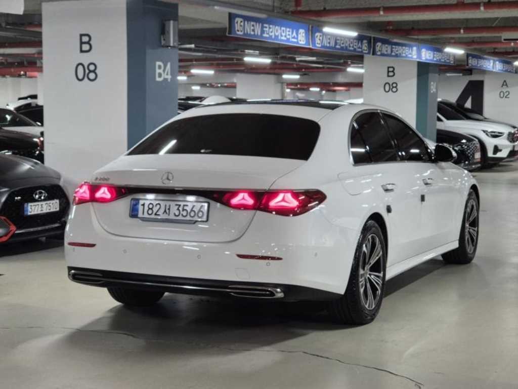 벤츠 E 클래스 E-클래스 W214 E200 아방가르드 이미지 3