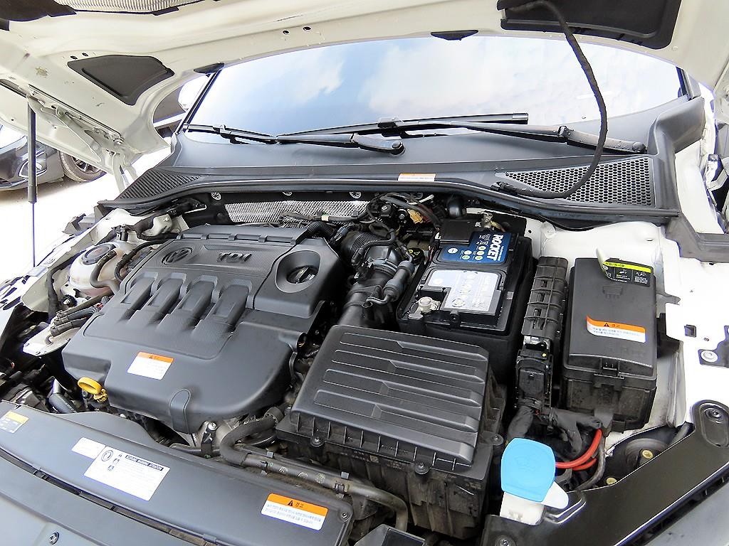 폭스바겐 아테온 2.0 TDI 프레스티지 이미지 19