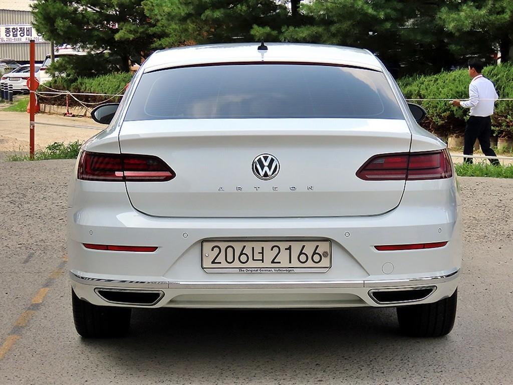 폭스바겐 아테온 2.0 TDI 프레스티지 이미지 4