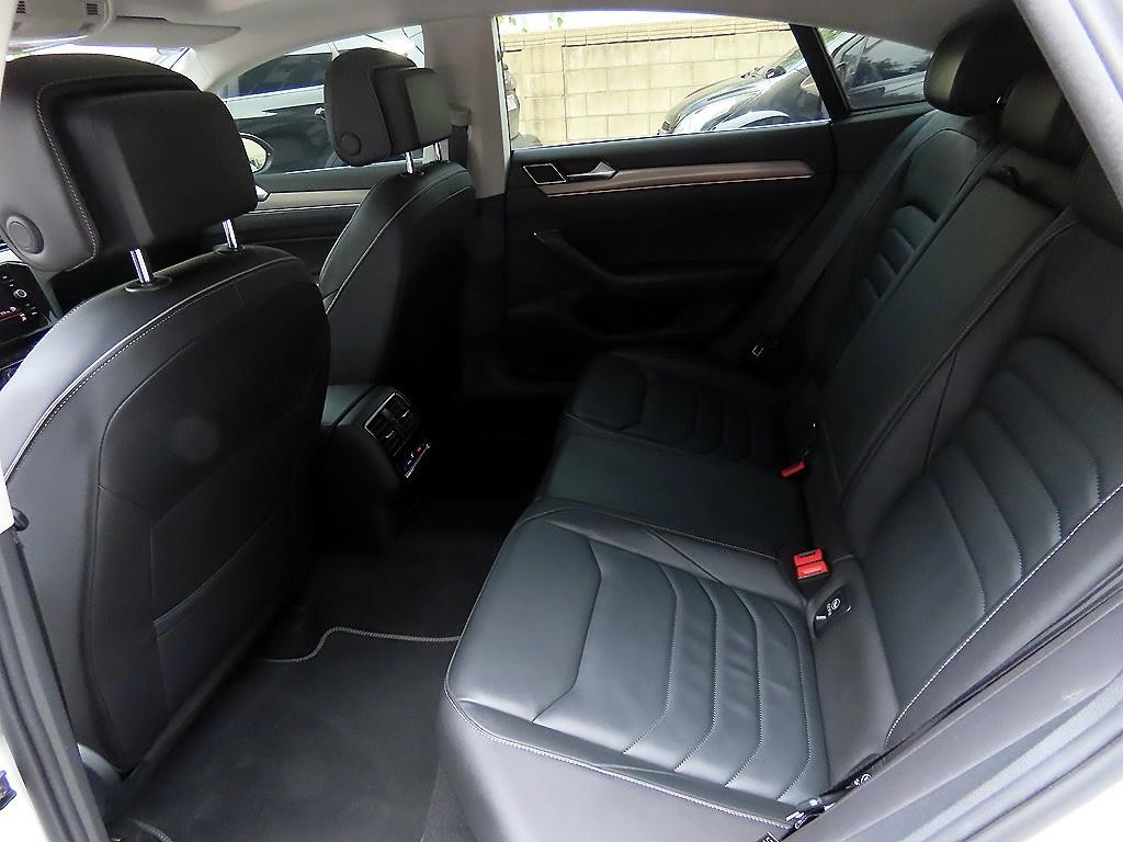 폭스바겐 아테온 2.0 TDI 프레스티지 이미지 6