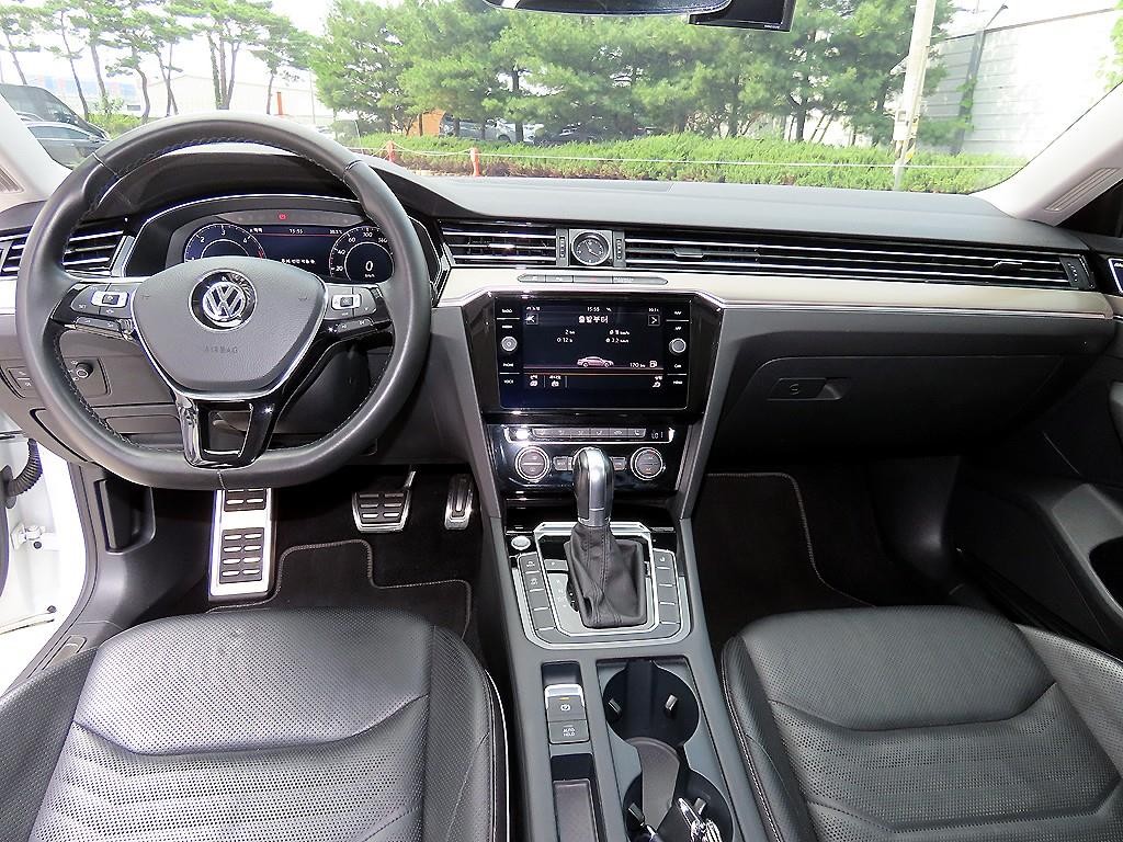 폭스바겐 아테온 2.0 TDI 프레스티지 이미지 7