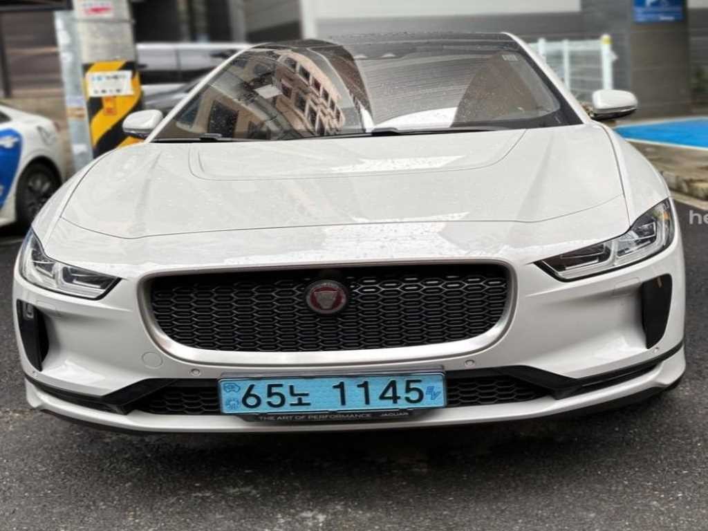 재규어 I-PACE EV400 SE 이미지 1