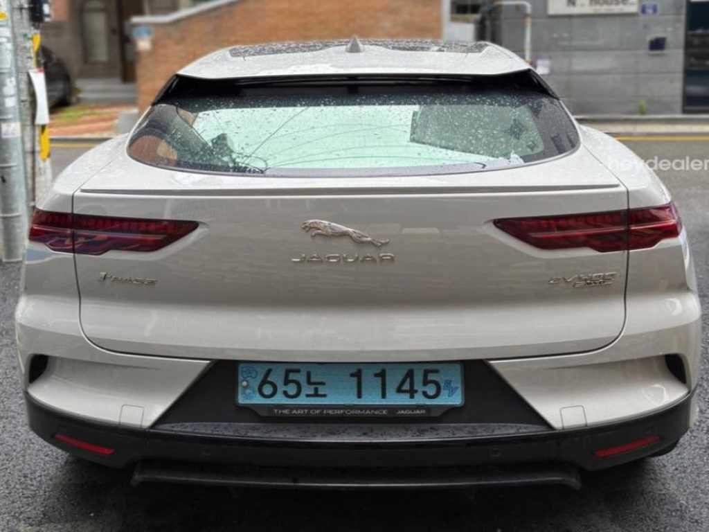 재규어 I-PACE EV400 SE 이미지 3