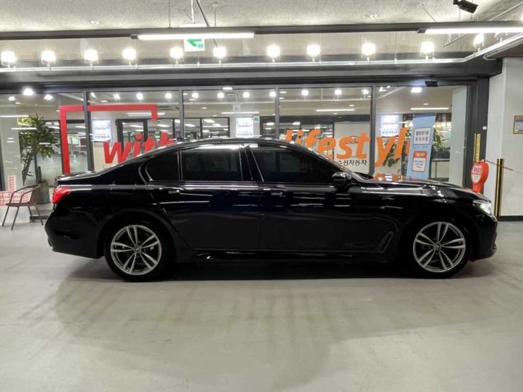 BMW 7시리즈 7시리즈 (G11) 740d xDrive M 스포츠 이미지 3
