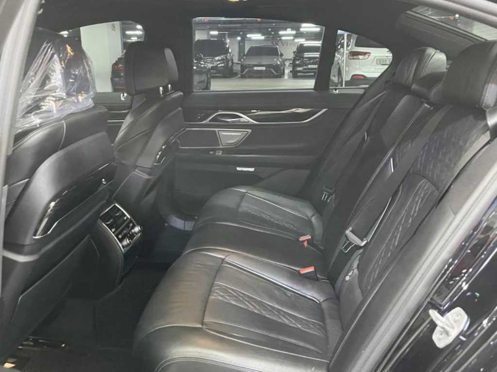 BMW 7시리즈 7시리즈 (G11) 740d xDrive M 스포츠 이미지 7