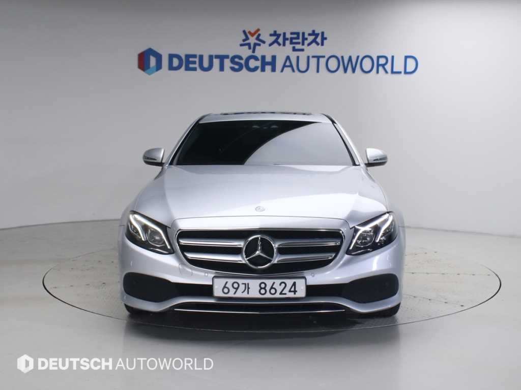 벤츠 E 클래스 E-클래스 W213 E220d 4MATIC 익스클루시브 이미지 3