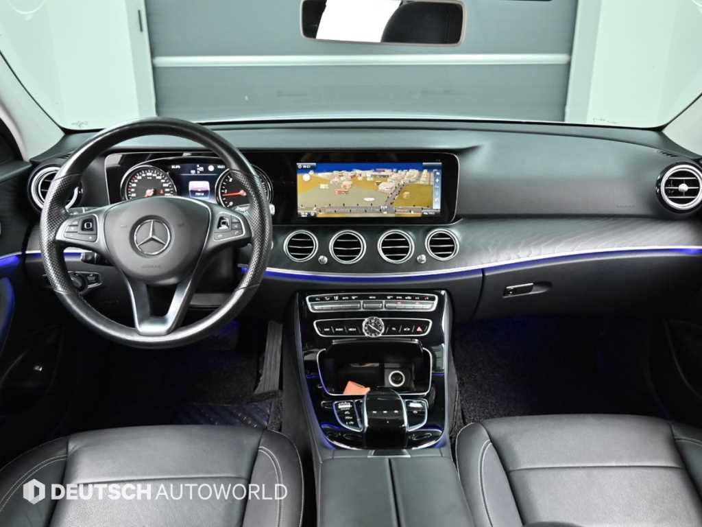 벤츠 E 클래스 E-클래스 W213 E220d 4MATIC 익스클루시브 이미지 7