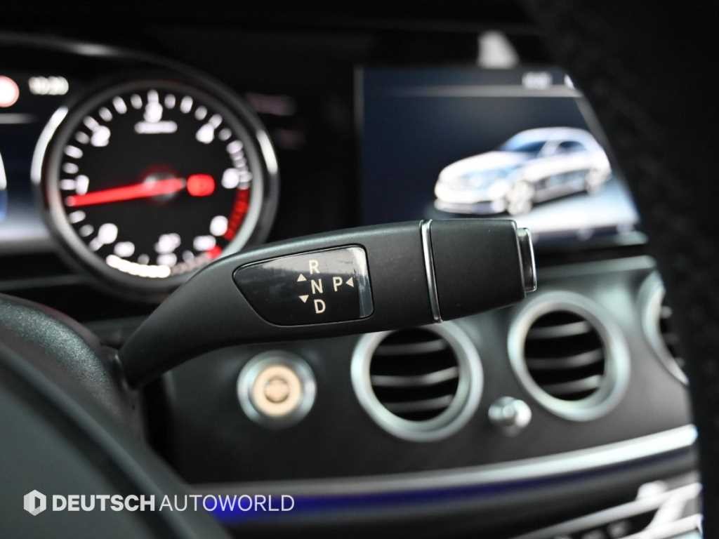 벤츠 E 클래스 E-클래스 W213 E220d 4MATIC 익스클루시브 이미지 9