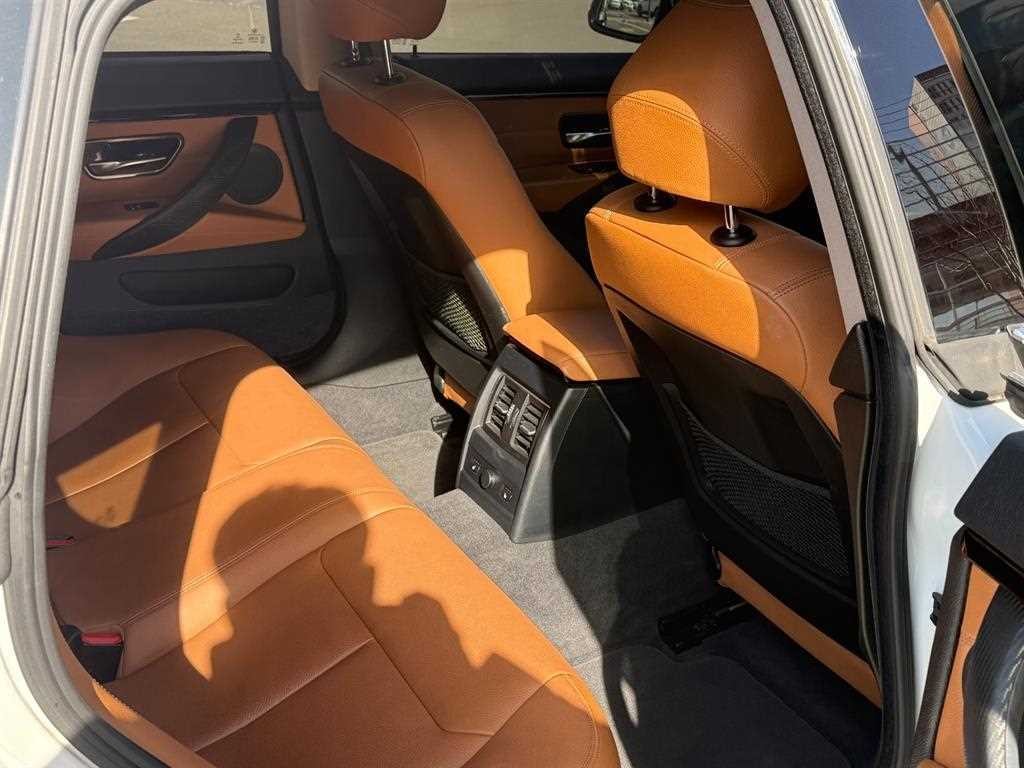 BMW 4시리즈 4시리즈 (F32) 420d 그란쿠페 럭셔리 이미지 6