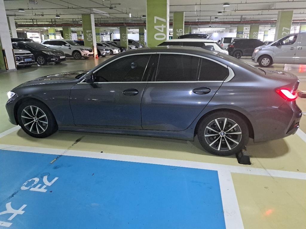BMW 3시리즈 3시리즈 (G20) 320d 이미지 4