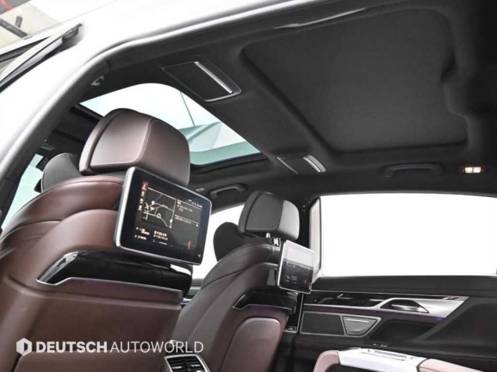 BMW 7시리즈 7시리즈 (G11) 740Li xDrive M SPORT 스포츠 이미지 19