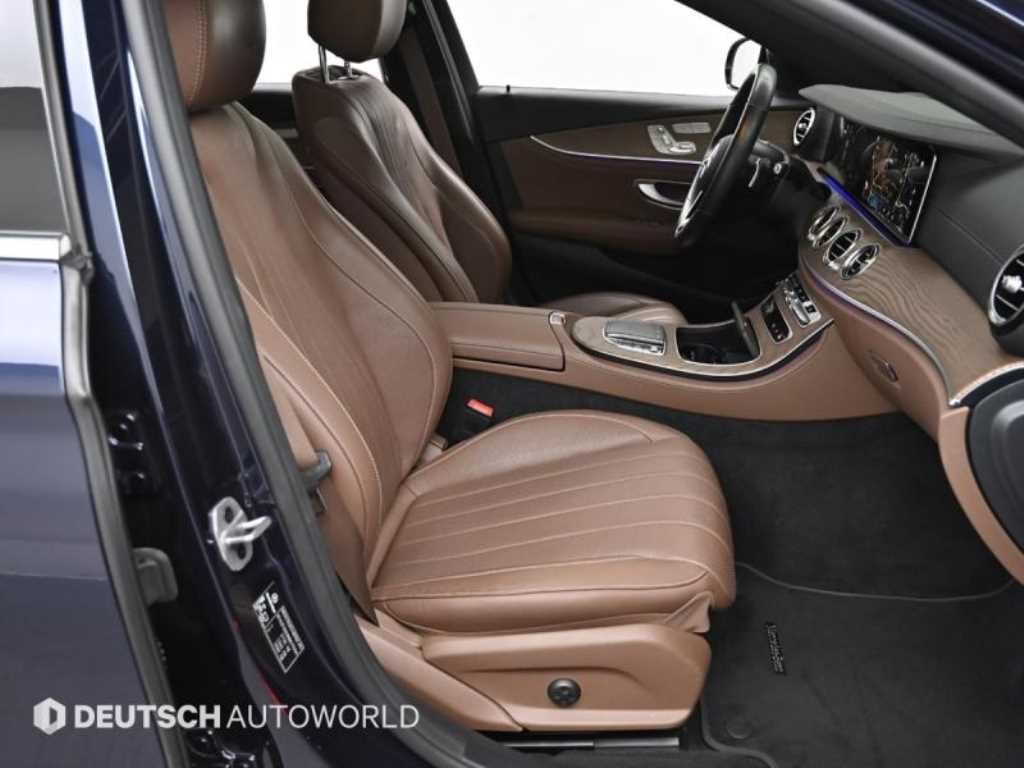 벤츠 E 클래스 E-클래스 W213 E300e 4MATIC 익스클루시브 이미지 10