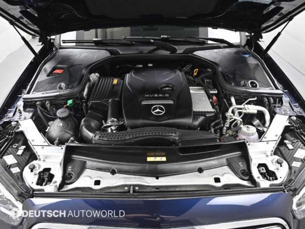 벤츠 E 클래스 E-클래스 W213 E300e 4MATIC 익스클루시브 이미지 6