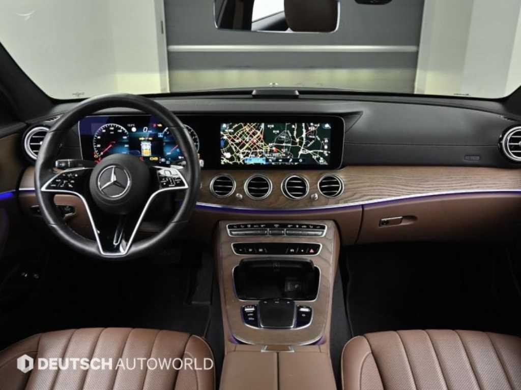 벤츠 E 클래스 E-클래스 W213 E300e 4MATIC 익스클루시브 이미지 7