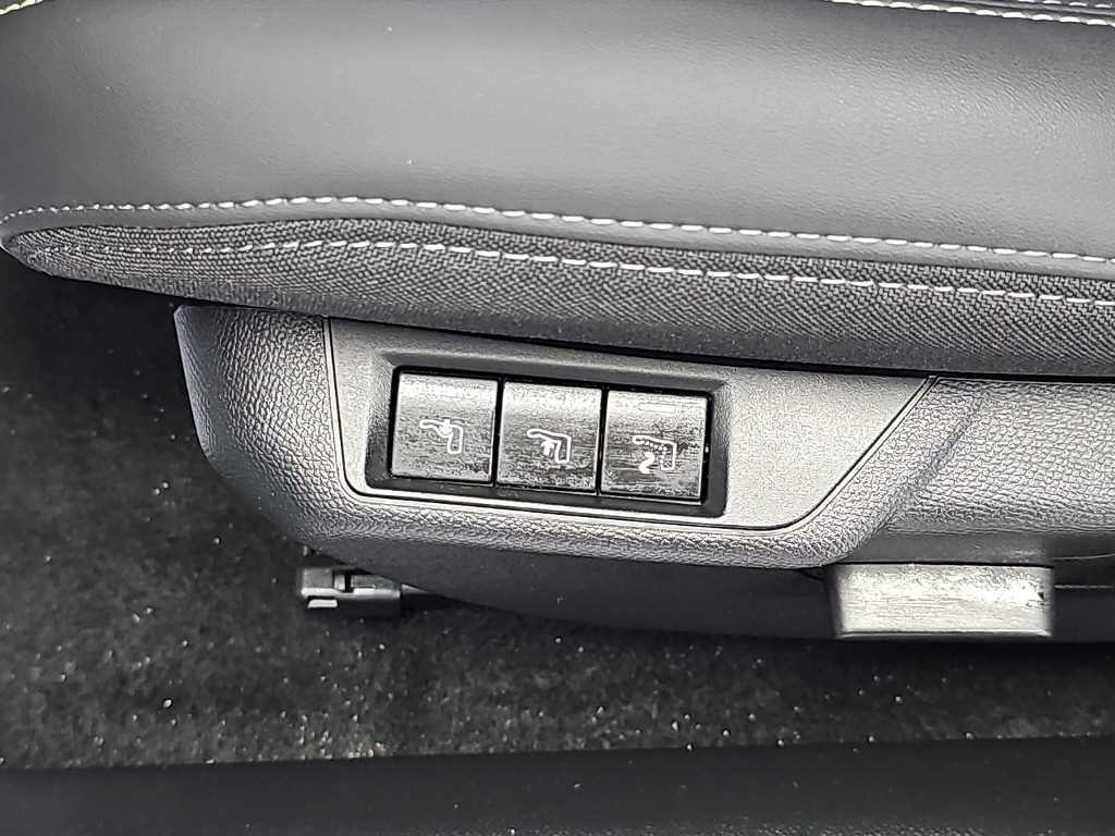 푸조 2008 e-2008 GT 이미지 19