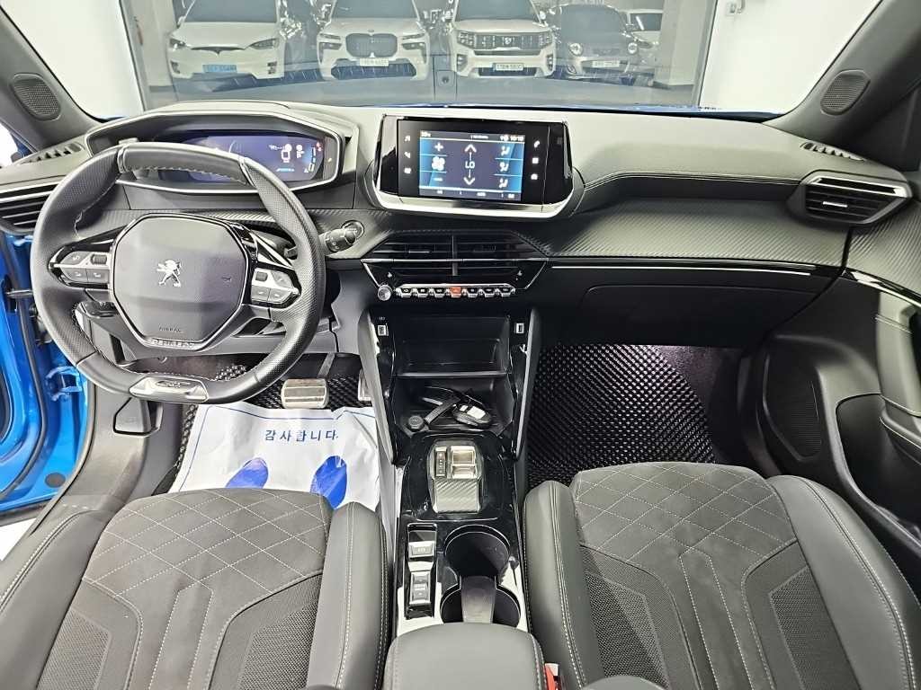 푸조 2008 e-2008 GT 이미지 7
