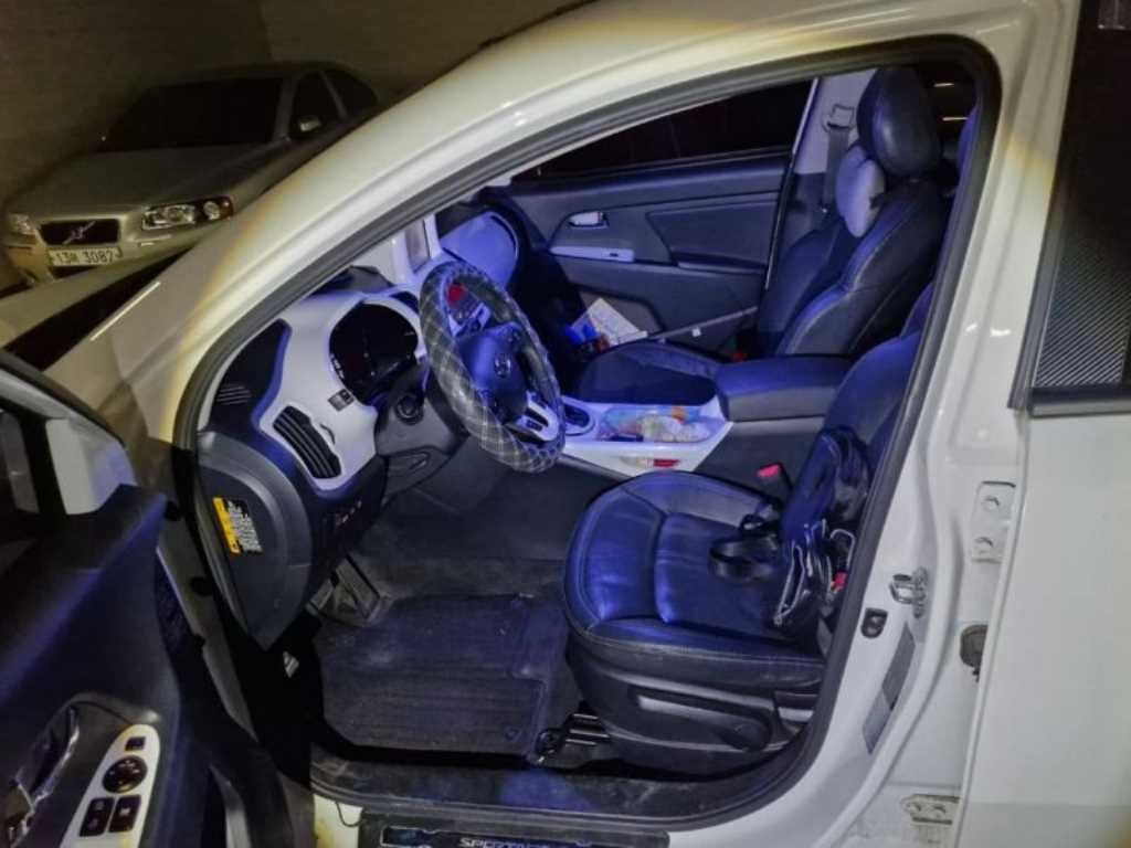 기아 스포티지 스포티지 R 2WD TLX 프리미엄 이미지 5