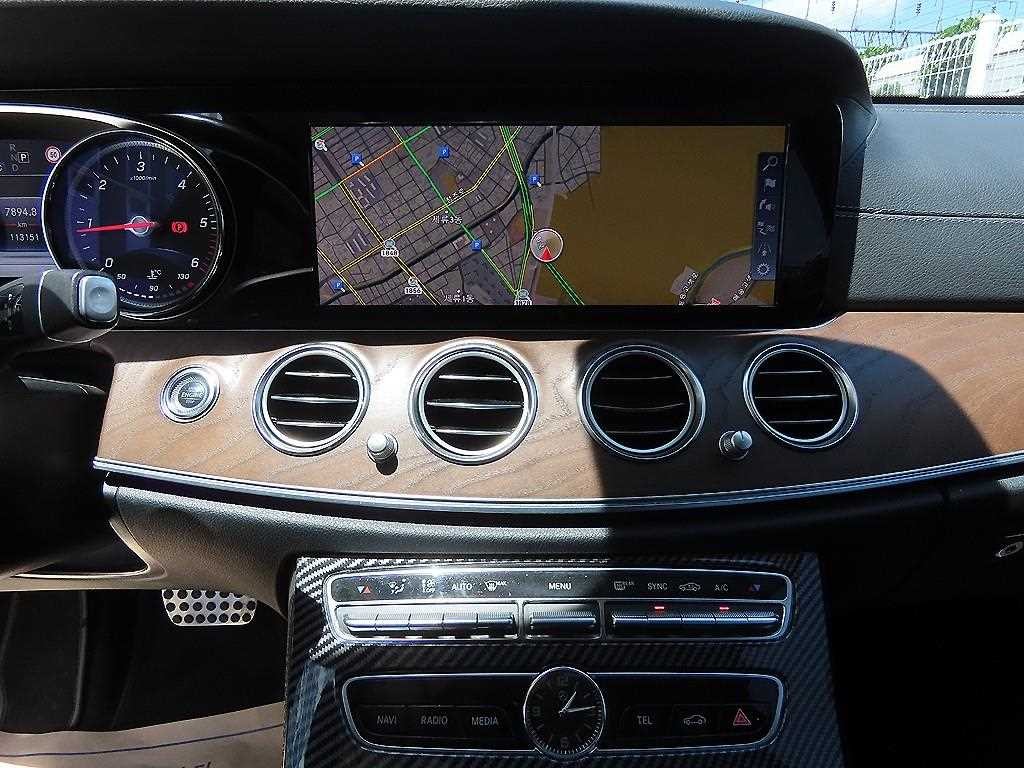 벤츠 E 클래스 E-클래스 W213 E220d 익스클루시브 이미지 14