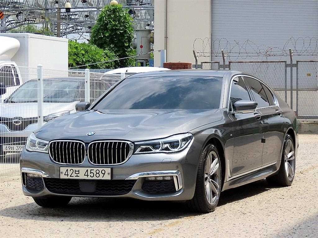 BMW 7시리즈 7시리즈 (G11) 730d xDrive M 스포츠 이미지 2