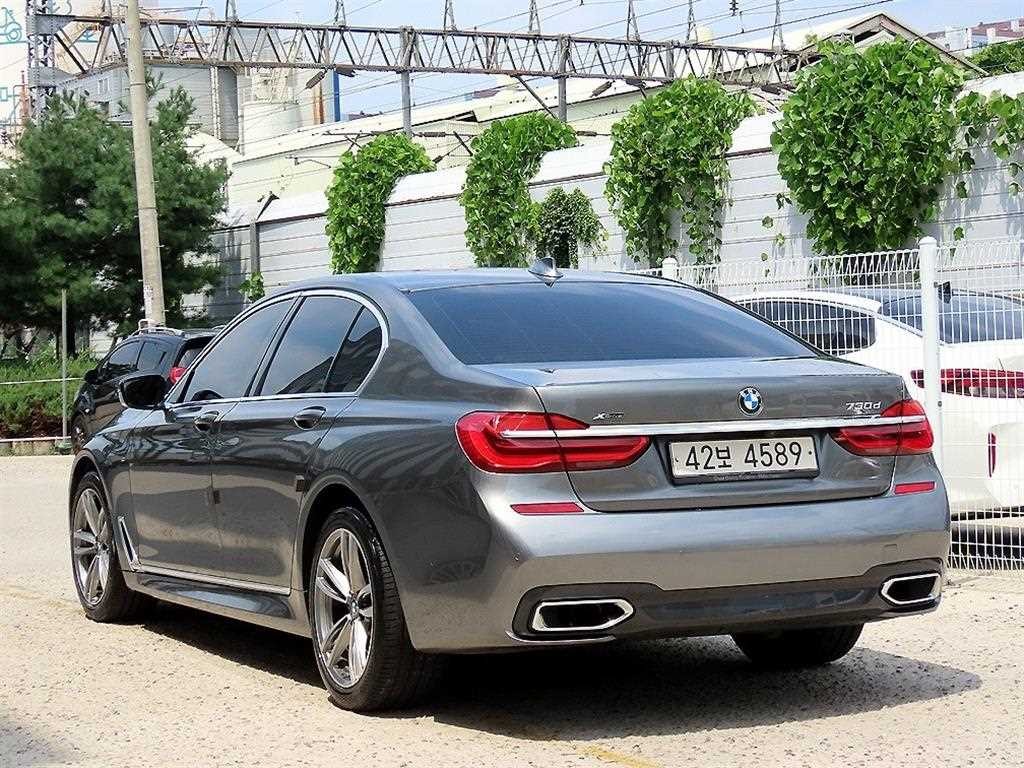 BMW 7시리즈 7시리즈 (G11) 730d xDrive M 스포츠 이미지 3