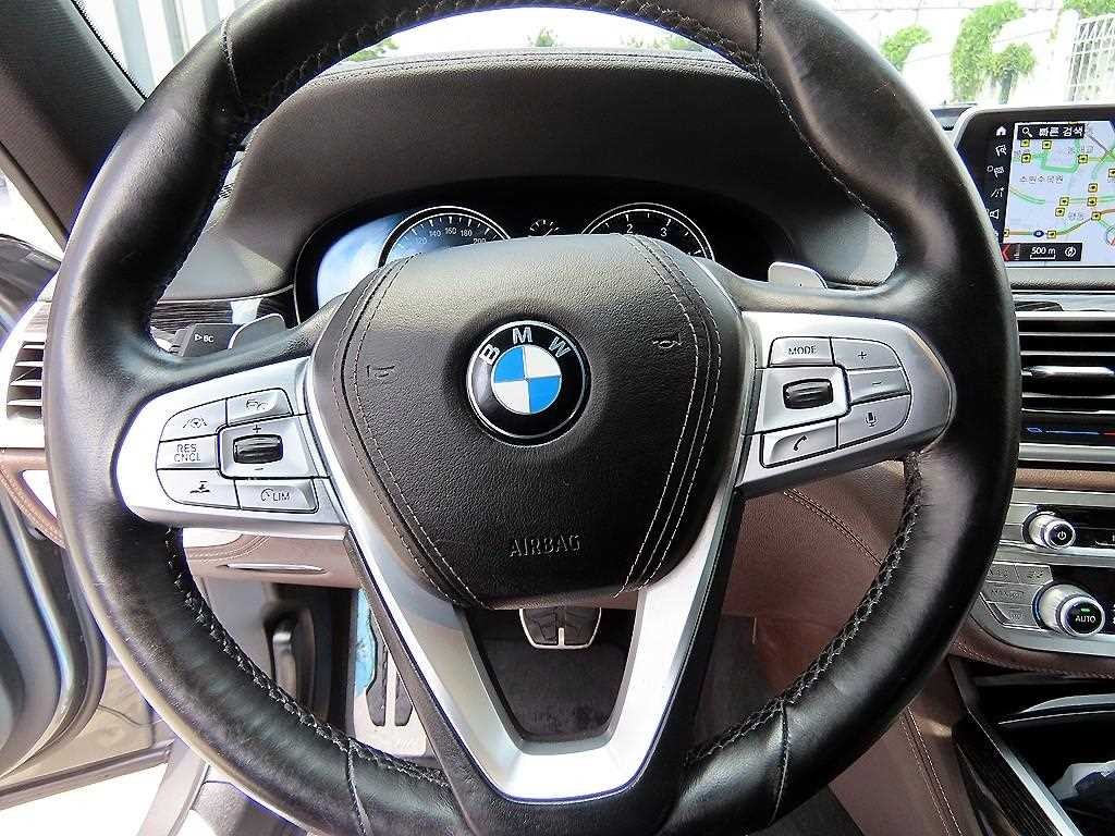 BMW 7시리즈 7시리즈 (G11) 730d xDrive M 스포츠 이미지 8