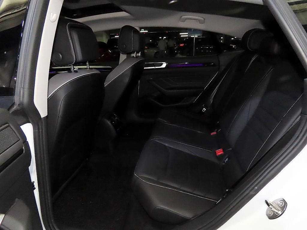 폭스바겐 아테온 2.0 TDI 프레스티지 이미지 7