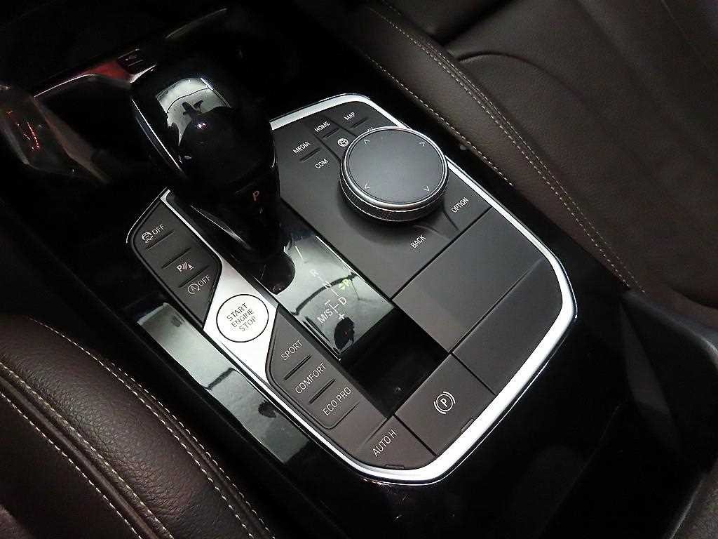 BMW 1시리즈 1시리즈 (F40) 118d M 스포츠 이미지 12