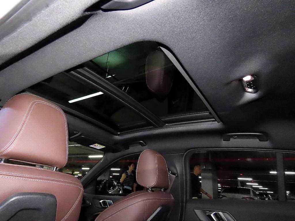 BMW 1시리즈 1시리즈 (F40) 118d M 스포츠 이미지 17