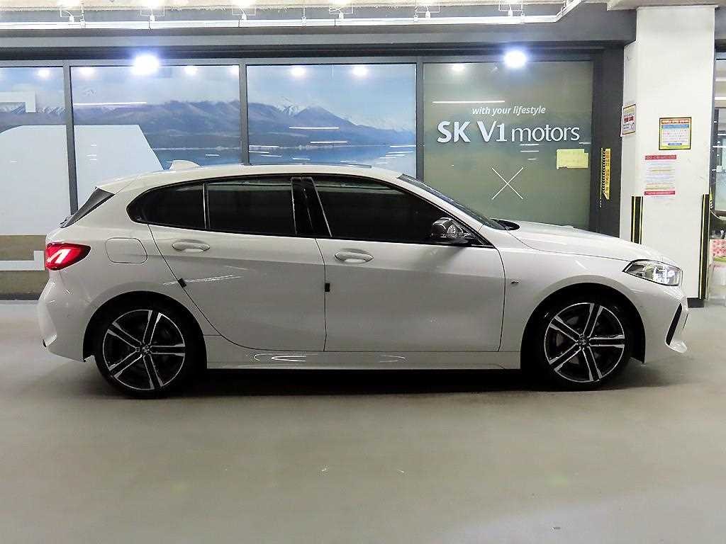 BMW 1시리즈 1시리즈 (F40) 118d M 스포츠 이미지 3