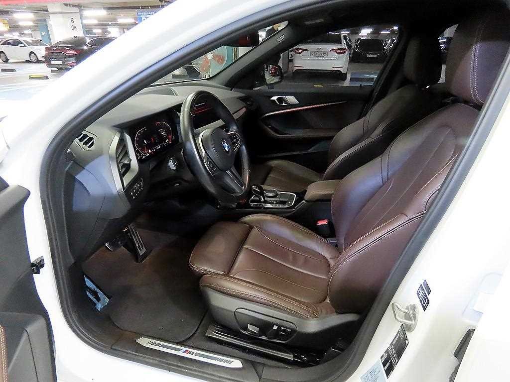 BMW 1시리즈 1시리즈 (F40) 118d M 스포츠 이미지 6