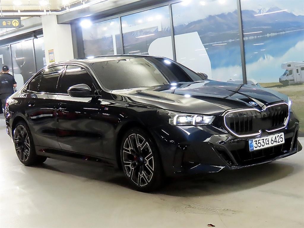 BMW 5시리즈 5시리즈 (G60) 530e M 스포츠 프로 이미지 1