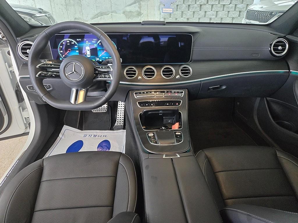 벤츠 E 클래스 E-클래스 W213 E220d 4MATIC AMG라인 이미지 9