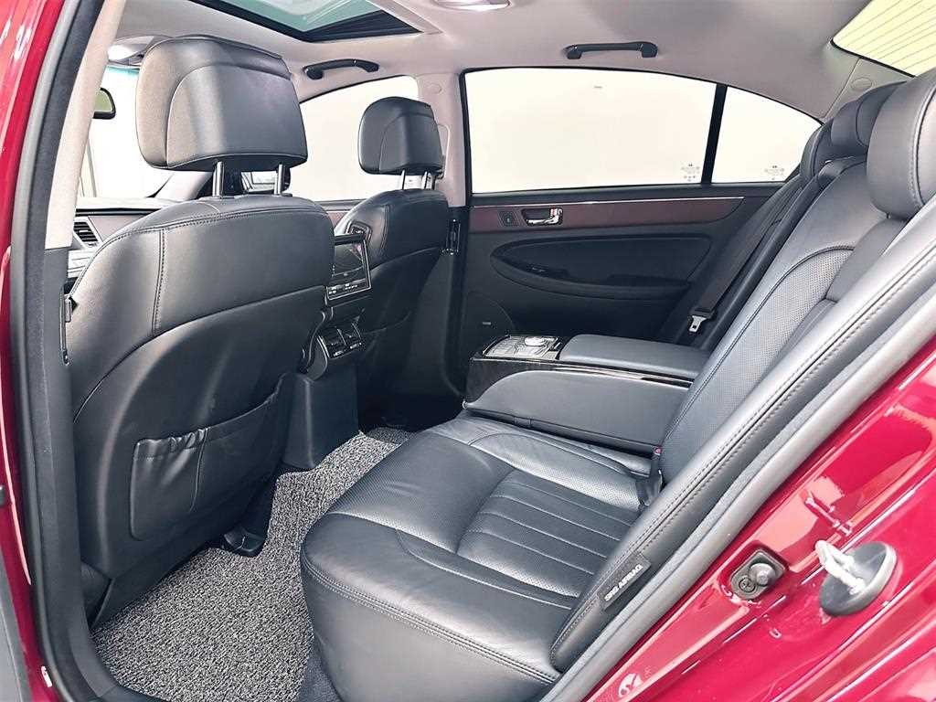 현대 제네시스 BH330 PREMIUM 스페셜 이미지 12