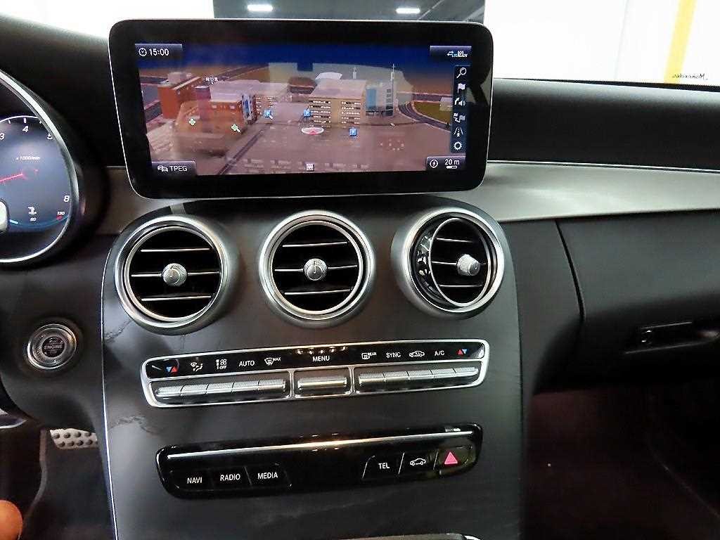벤츠 C 클래스 C클래스 W205 C200 AMG LINE 이미지 13
