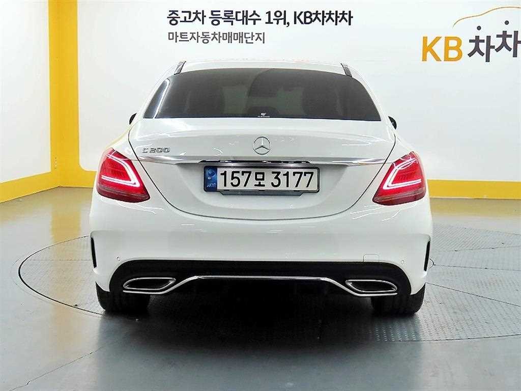 벤츠 C 클래스 C클래스 W205 C200 AMG LINE 이미지 3