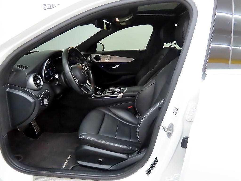 벤츠 C 클래스 C클래스 W205 C200 AMG LINE 이미지 5