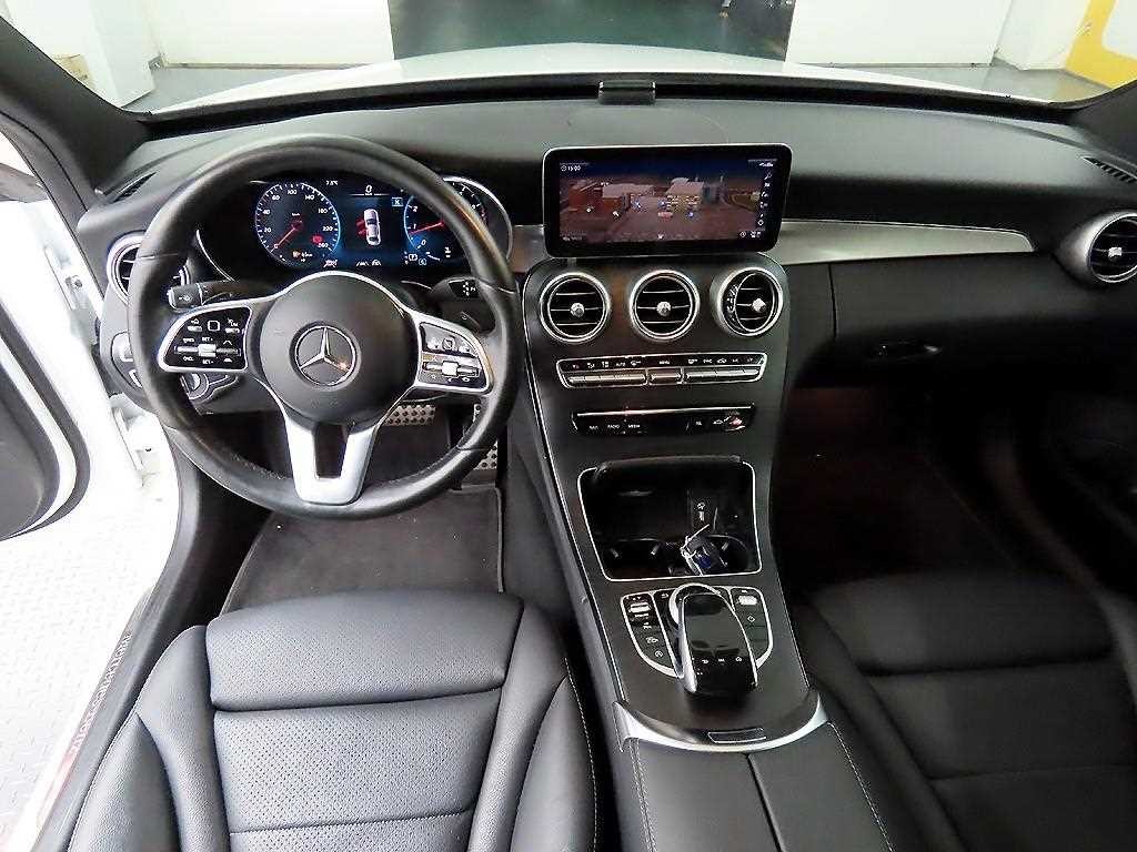 벤츠 C 클래스 C클래스 W205 C200 AMG LINE 이미지 7